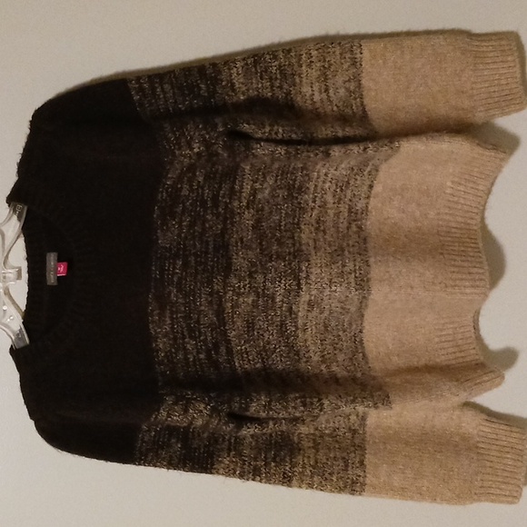 Vince Camuto Brown and Tan Crew Neck Sweater Warm Soft Cozy - Picture 5 of 5